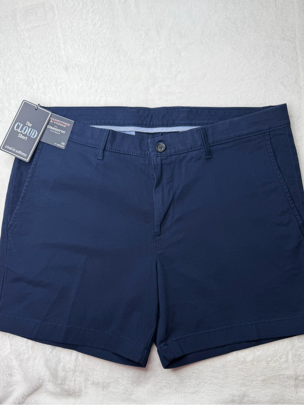 Roundtree & Yorke Women's Navy Straight-Fit Shorts